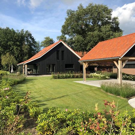 Smithoes Groot-Agelo Buitenkant foto