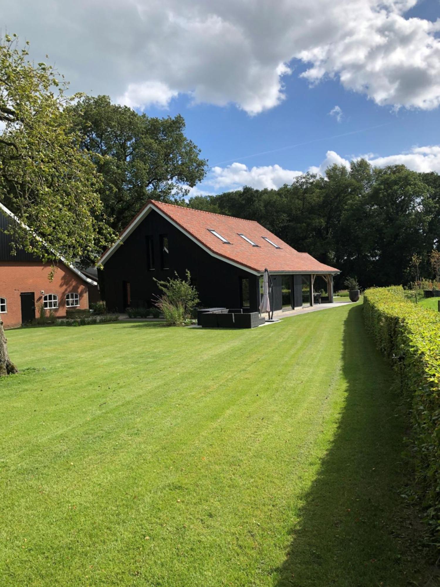 Smithoes Groot-Agelo Buitenkant foto